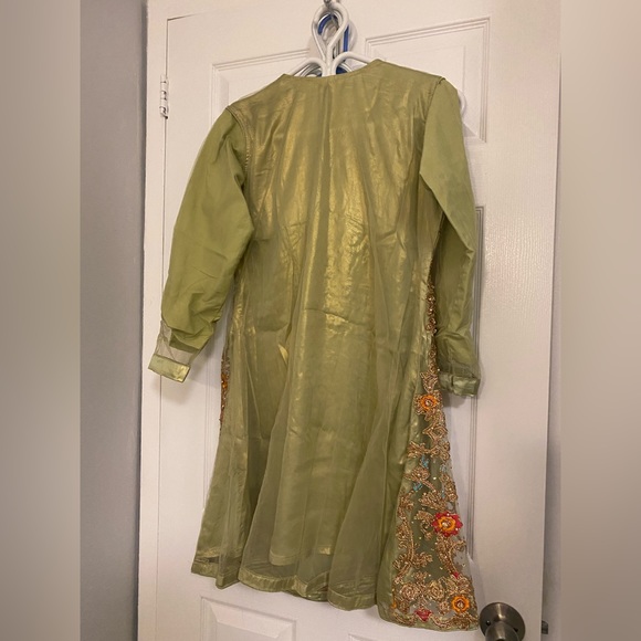 Light green embroidered Pakistani style gharara shalwar kameez - Picture 4 of 7